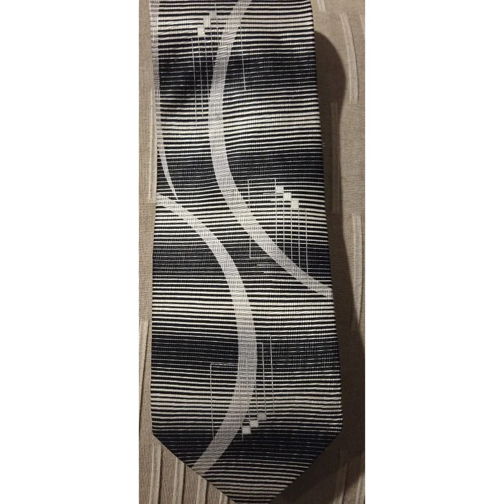Enrico‎ Capucci 100% Silk Mens Tie